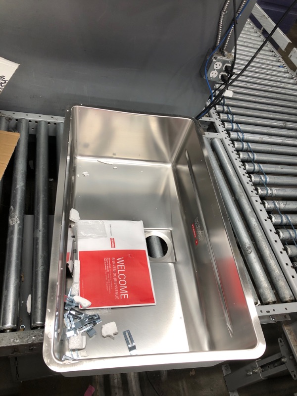 Photo 2 of Franke PTX110-31 Sink, Stainless Steel