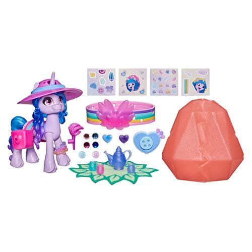 Photo 1 of My Little Pony: a New GenerationÿCrystal Adventure Izzy Moonbow Mini-Figures
