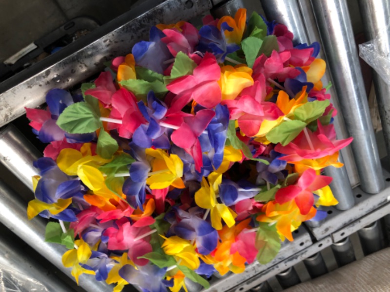 Photo 1 of Pack of 12 Hawaiian Leis Necklace Tropical Luau Hawaii 