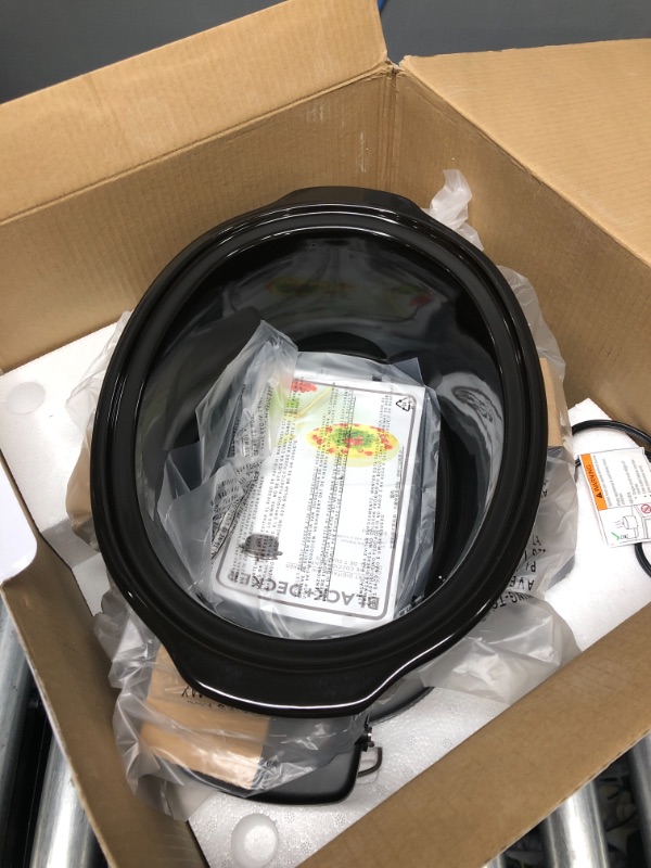 Photo 3 of *** testes*** BLACK+DECKER 7-Quart Digital Slow Cooker with Chalkboard Surface, Slate, SCD4007