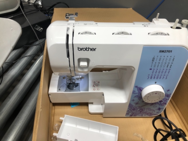 Photo 4 of *** TESTED*** Brother XM2701 Sewing Machine, Lightweight, Full Featured, 27 Stitches, 6 Included Feet
