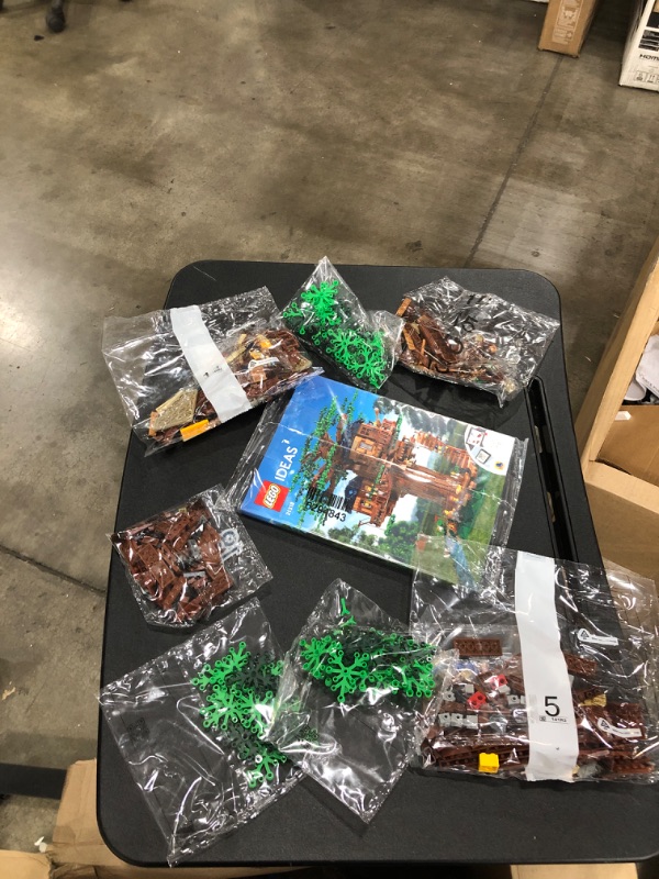 Photo 5 of LEGO Ideas Tree House 21318