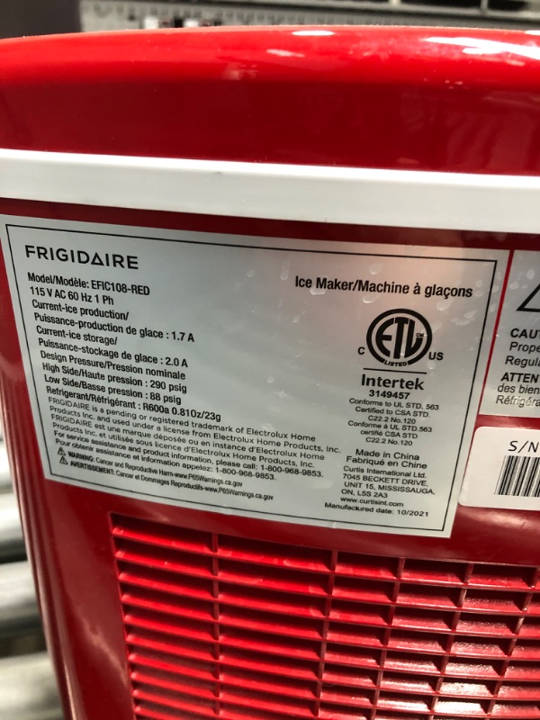 Photo 4 of *** TESTED*** Frigidaire EFIC108-RED Compact Ice Maker (Red)

