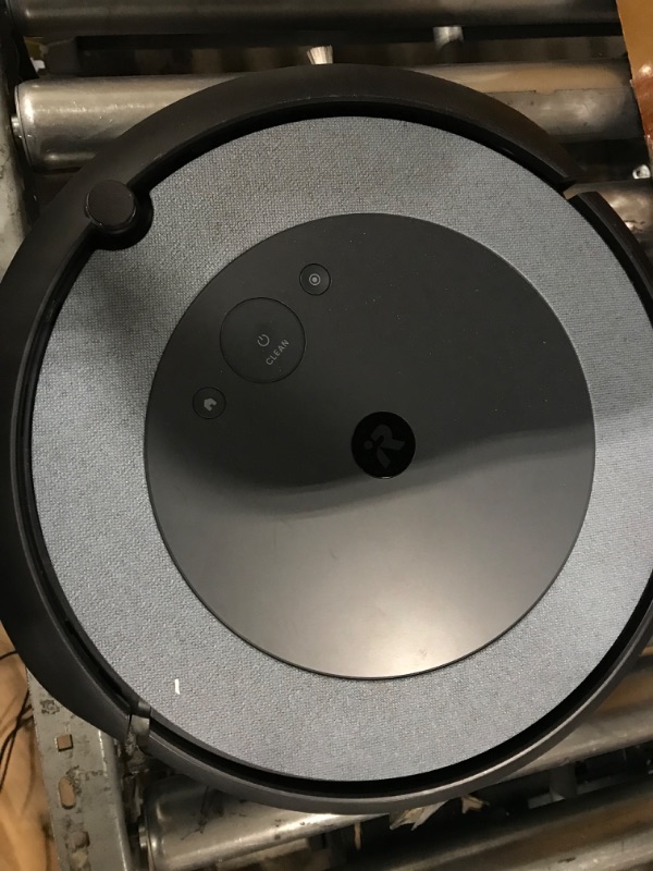 Photo 4 of Roomba® i3+ EVO Self-Emptying Robot Vacuum
