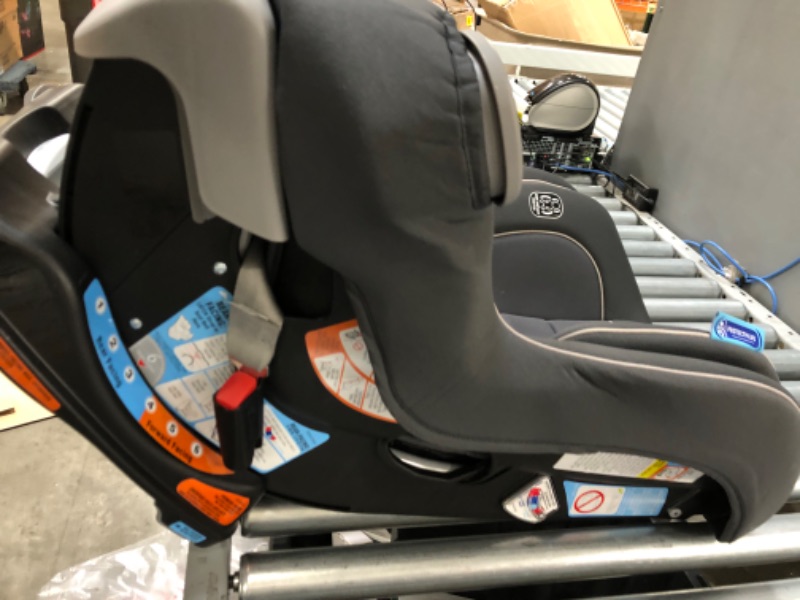 Photo 6 of Graco Extend2Fit Convertible Car Seat | Ride Rear Facing Longer with Extend2Fit, Redmond, Amazon Exclusive
