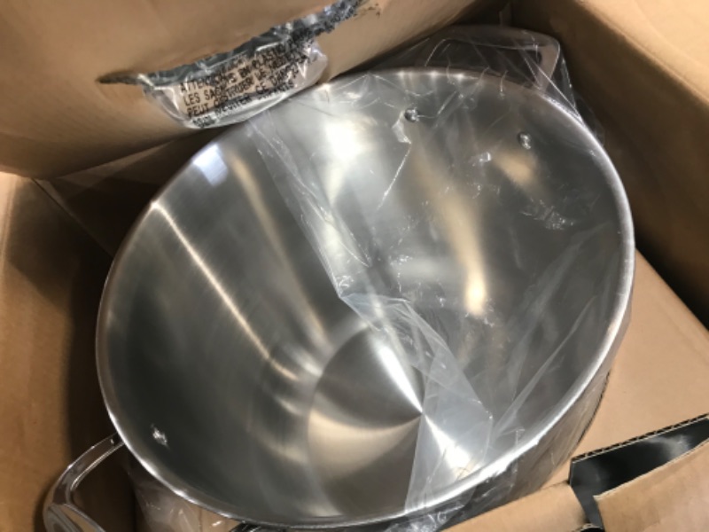 Photo 3 of 15-Quart Stainless Steel Stock Pot - 18/8 Food Grade Stainless Steel Heavy Duty Induction - Large Stock Pot, Stew Pot, Simmering Pot, Soup Pot with See Through Lid, Dishwasher Safe - NutriChef NCSP23 19 Quart Pot