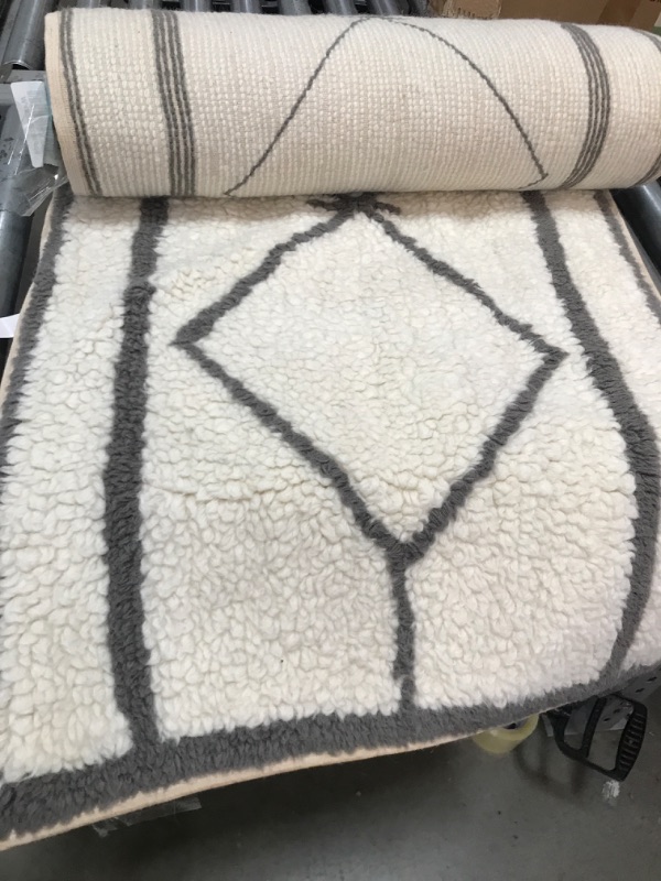 Photo 1 of 2'x8'  Beige Area rug 