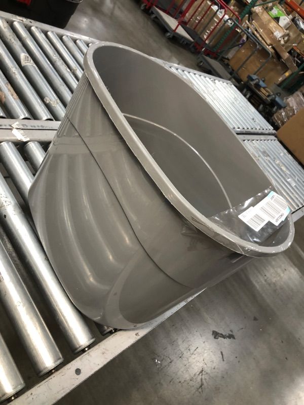 Photo 1 of  Missing lid/scooper- IRIS USA Top Entry Cat Litter Box with Cat Litter Scoop Oval - Gray/White