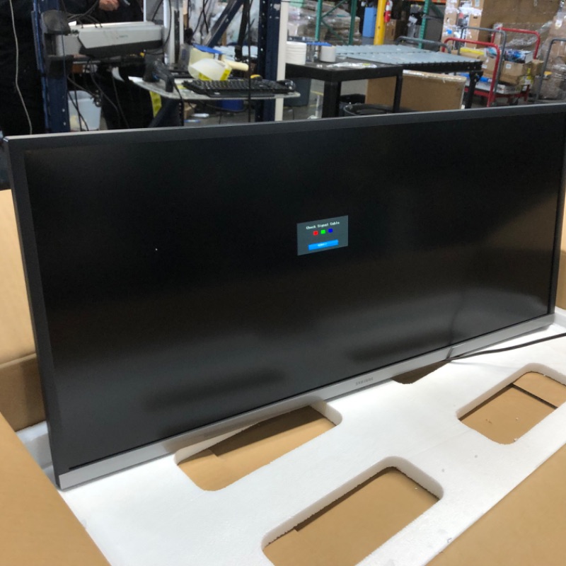 Photo 2 of Samsung 34" Class Ultrawide Monitor with 21:9 Wide Screen, S34J552WQNXZA
