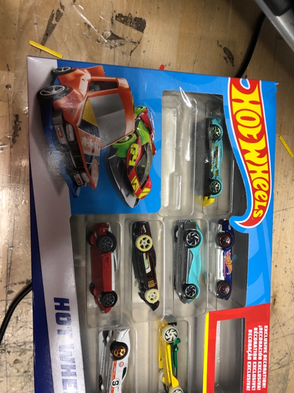Photo 2 of ***ONLY 1 INCOMPLETE PACK*** 9-Car Pack Assortment