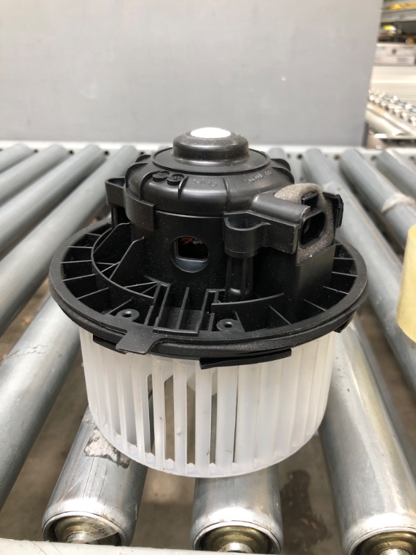 Photo 1 of AC Delco 15-81683 Blower Motor, OE Replacement