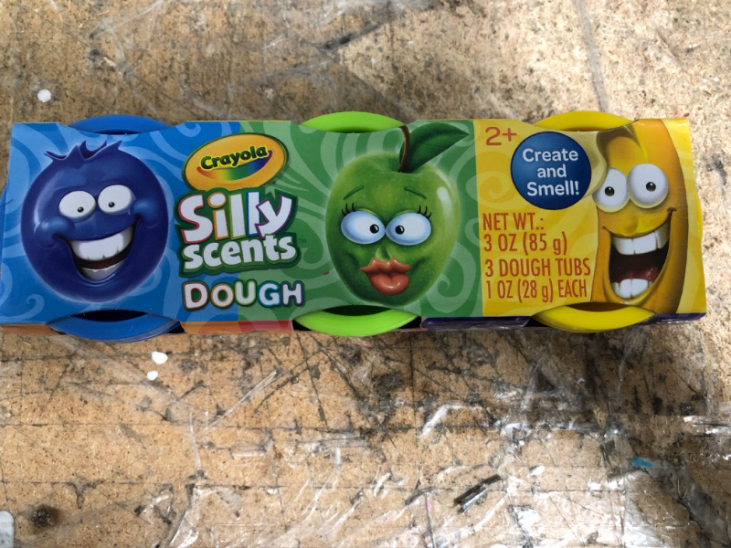 Photo 1 of Crayola Silly Scents Dough Blueberry, Apple, Banana BRAND NEW 3-Pack
