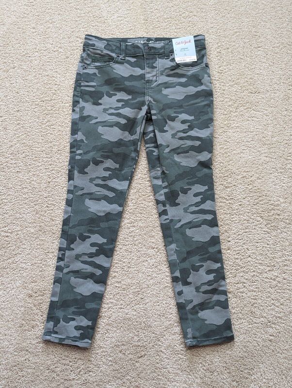 Photo 1 of Cat And Jack Jegging Pants Girl's Size 7 Black Green Camouflage Pockets 
