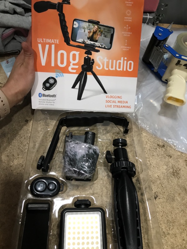 Photo 2 of (MISSING MICROPHONE) Merkury 6 PC Vlogging Kit with Bluetooth Remote