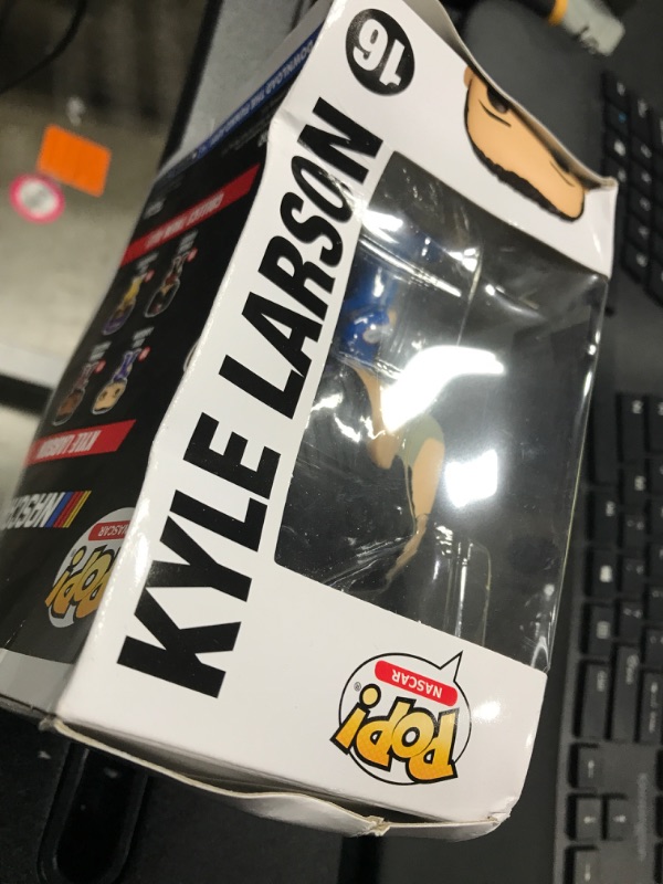 Photo 2 of Funko POP NASCAR: Kyle Larson,Multicolor,59234