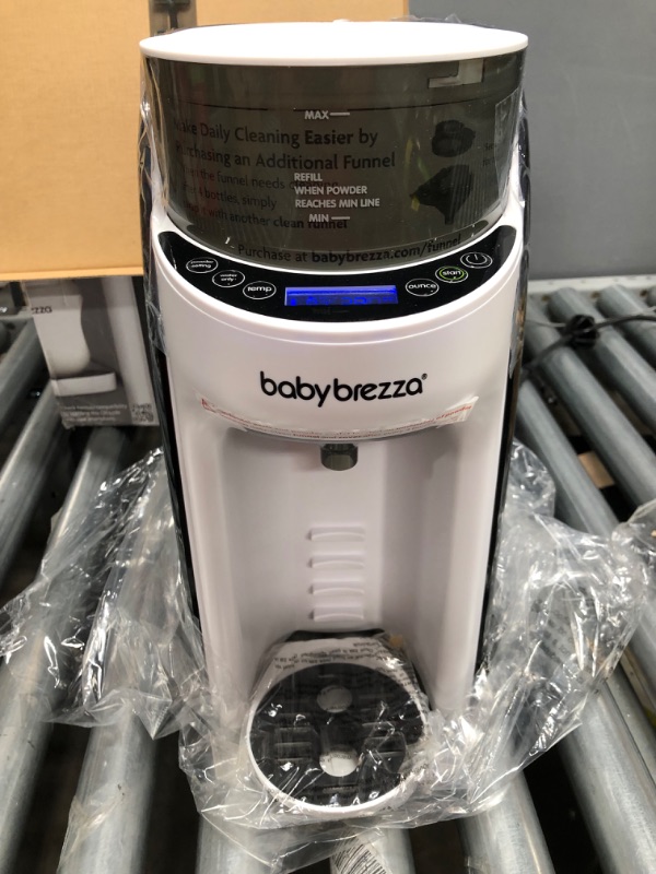 Photo 1 of Baby Brezza New and Improved Formula Pro Advanced Dispenser Machine