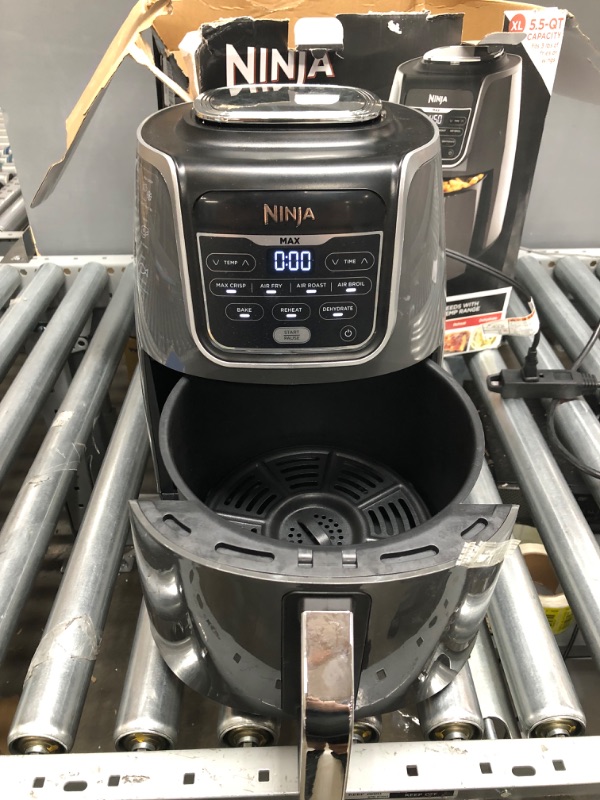 Photo 2 of Ninja 5.5 qt. Grey XL Air Fryer Max (AF161)