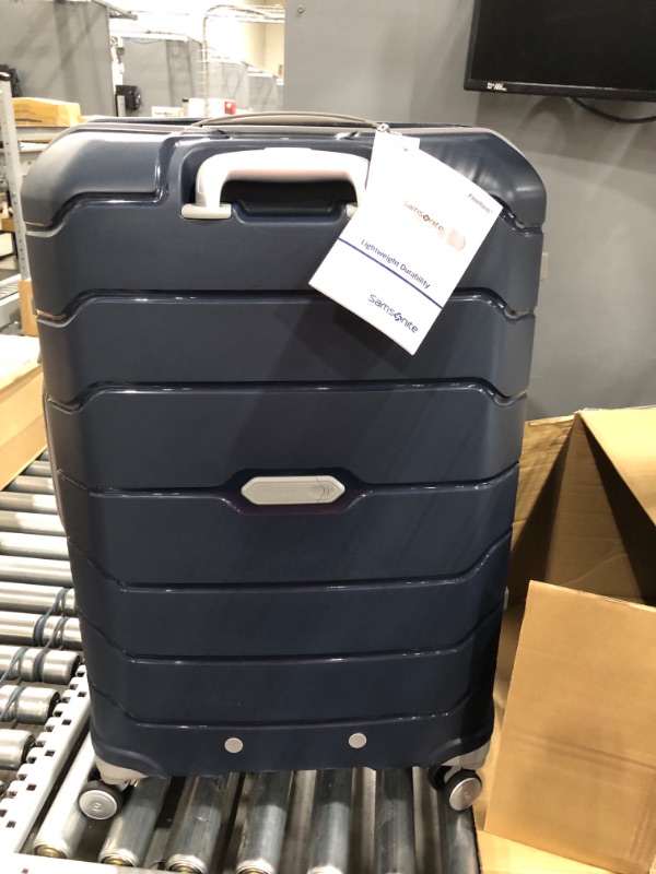 Photo 2 of Samsonite Freeform Hardside Expandable with Double Spinner Wheels