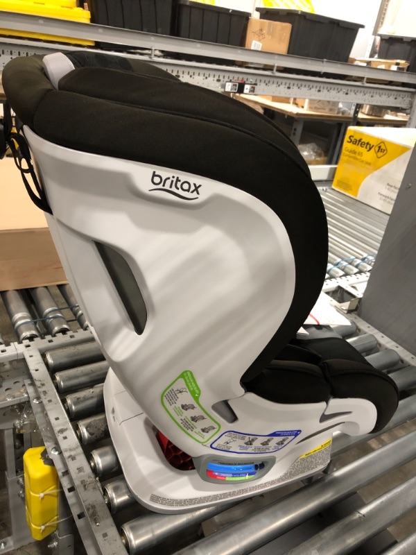 Photo 5 of Britax Boulevard ClickTight Convertible Car Seat, Circa
