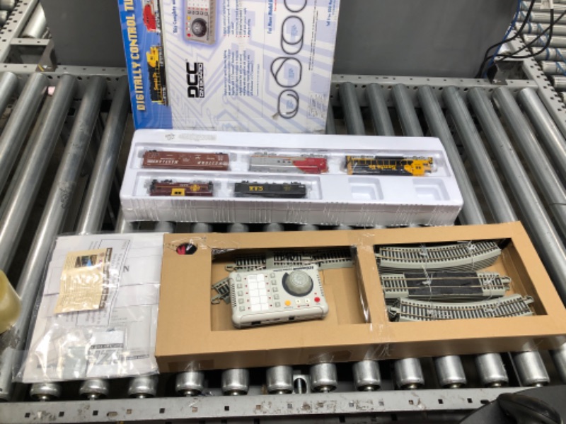 Photo 1 of Bachmann Trains 501 Digital Commander Ready-to-Run DCC-Equipped HO Train Set