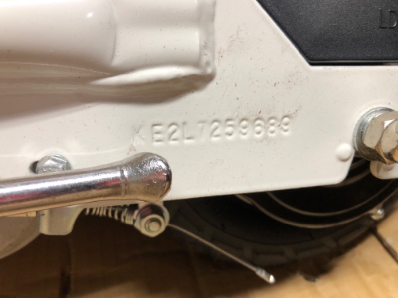 Photo 1 of ***PARTS ONLY*** Razor E200 Electric Scooter - White - FFP
