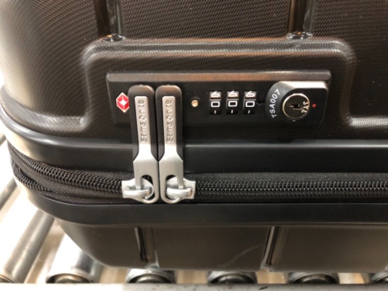 Photo 2 of (NOT FUNCTION)Samsonite Freeform Hardside Expandable with Double Spinner Wheels, Carry-On 21-Inch, Black
**CANNOT OPEN, NO KEY**