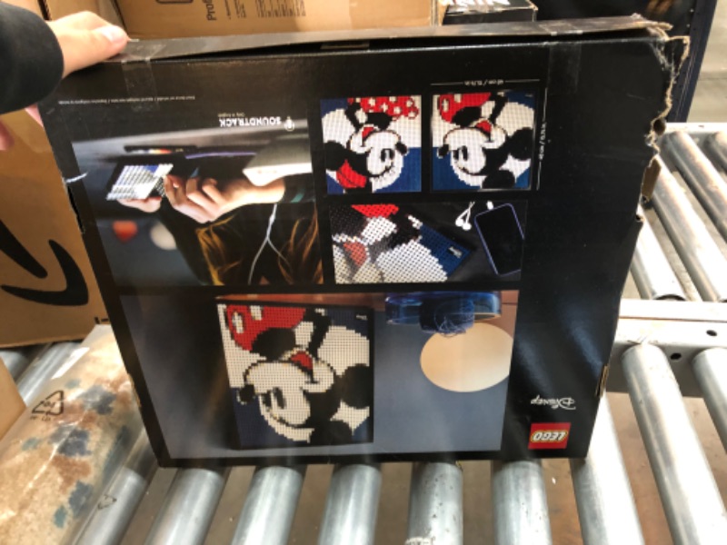 Photo 2 of DAMAGE LEGO Art Disney’s Mickey Mouse 31202 Craft Building Kit; A Wall Decor Set for Adults Who Love Creative Hobbies, New 2021 (2,658 Pieces)
**BOX DAMAGE**