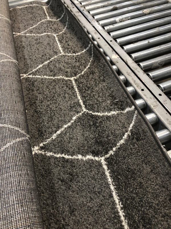 Photo 2 of 
Unique Loom Trellis Frieze Collection Area Rug- Modern Morroccan Inspired Geometric Lattice Design (5' 0 x 8' 0 Rectangular, Dark Gray/ Ivory)
Size:5 ft x 8 ft
Item Shape:Rectangular
Color:Dark Gray/ Ivory