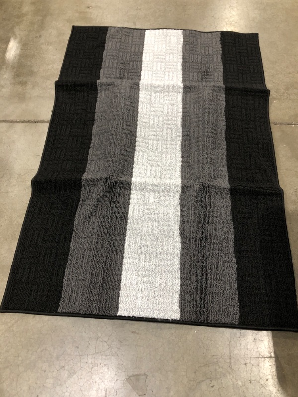 Photo 1 of 2 GENERIC RUG 32X 48