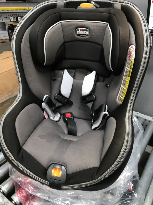 Photo 2 of Chicco NextFit Zip Convertible Car Seat | Rear-Facing Seat for Infants 12-40 lbs. | Forward-Facing Toddler Car Seat 25-65 lbs. | Baby Travel Gear | Carbon
