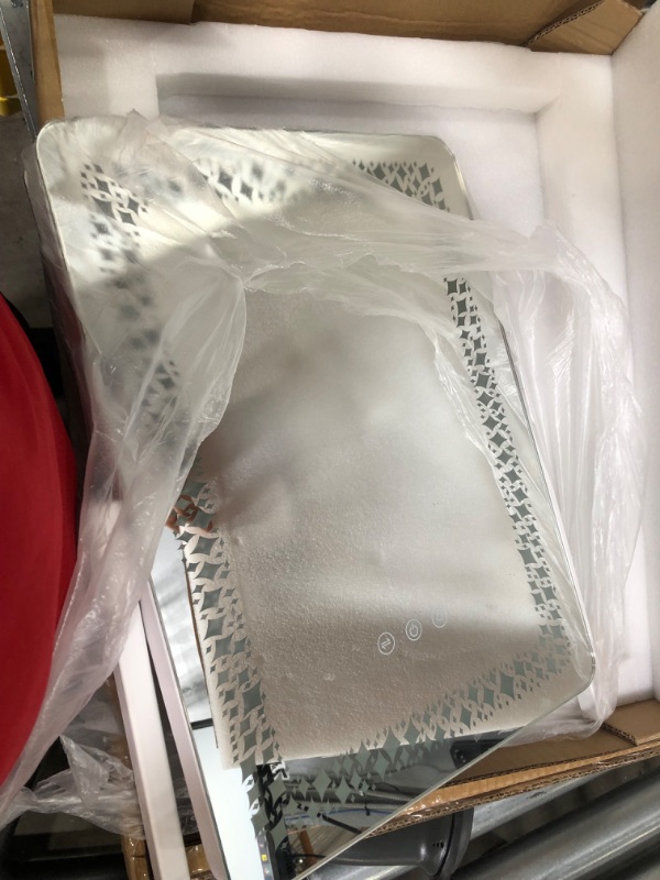 Photo 1 of 16" X 12" VANITY MIRROR 