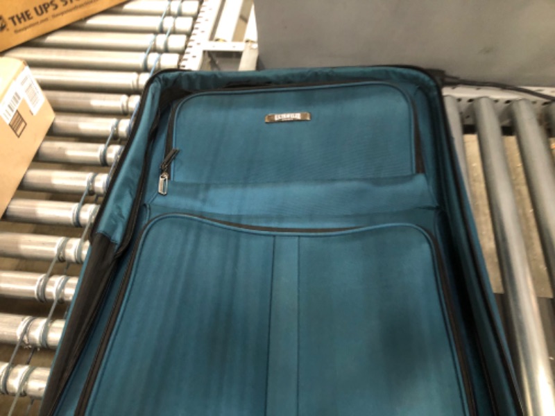 Photo 3 of -USED-DIRTY-
Anzio 30" Softside Expandable Spinner Luggage (Teal)
