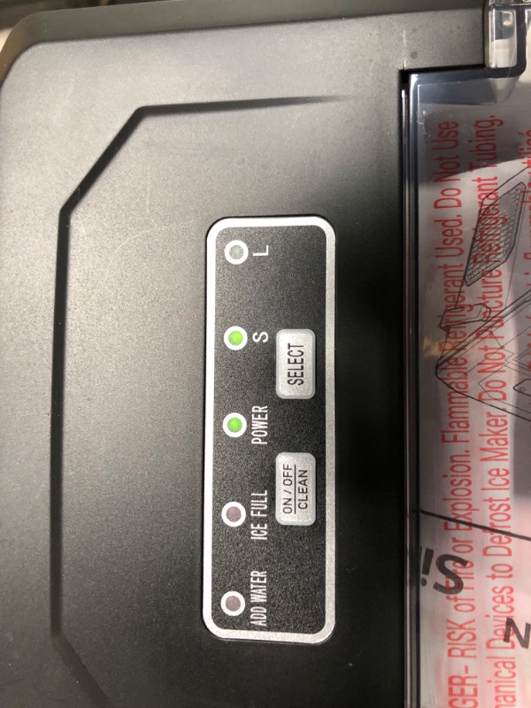 Photo 1 of Silonn Ice Maker Countertop, Portable Ice Machine with Carry Handle, Self-Cleaning Ice Makers with Basket and Scoop, 9 Cubes in 6 Mins, 26 lbs per Day, Ideal for Home, Kitchen, Camping, RV Balck