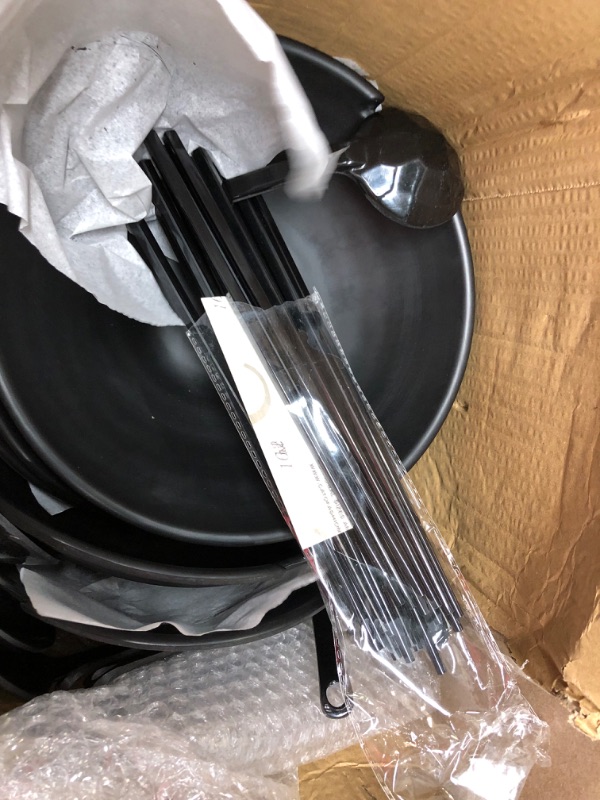 Photo 1 of 12 Set Ramen Bowl Japanese Style Ramen Bowls 42 oz Melamine Noodles Bowl Asian Chinese Large Soup Bowls with Spoons and Chopsticks for Pho Udon Soba Asian Dishes Ramen Noodles, Black
