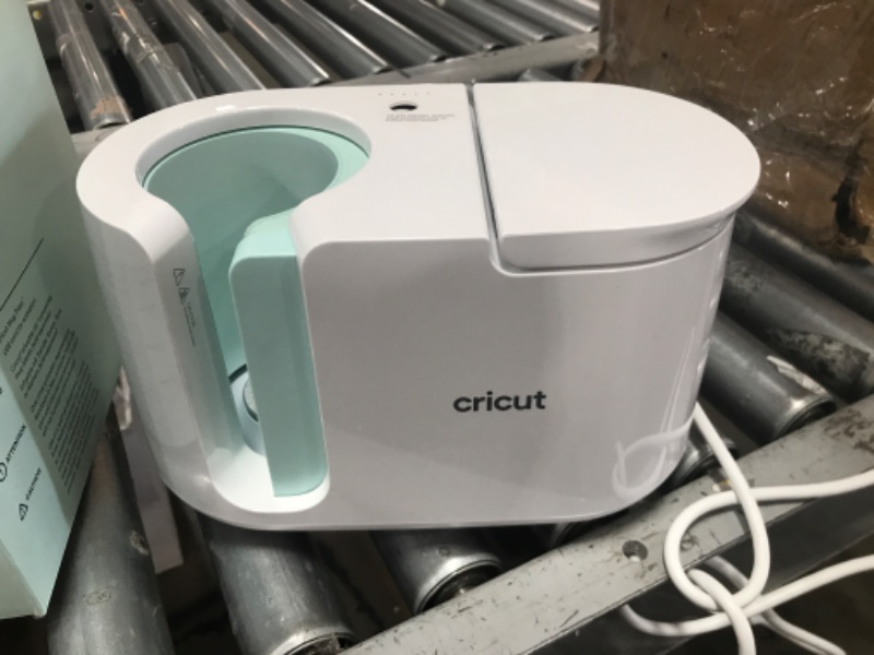 Photo 2 of Cricut Mug Press