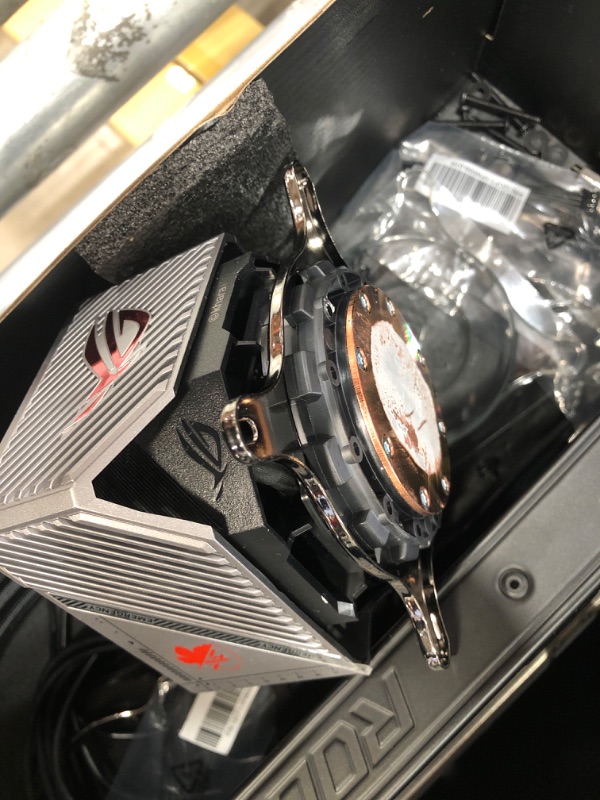 Photo 7 of ASUS ROG Ryujin II 360 ARGB EVA Edition All-in-one Liquid CPU Cooler 360mm Radiator (3.5"Color LCD, Embedded Pump Fan, 3xROG 120mm ARGB Fans, Compatib
