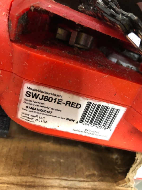 Photo 6 of **used**
Sun Joe SWJ801E-RED 8-Inch 7-Amp Electric Telescoping Pole Chain Saw, Red