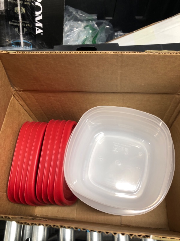 Photo 2 of Rubbermaid Easy Find Vented Lids Food Storage