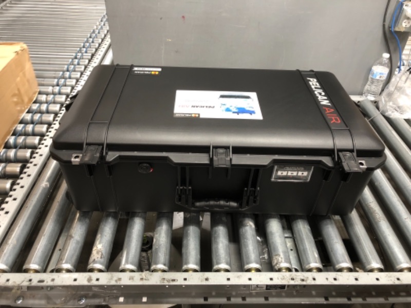 Photo 1 of Pelican Air 1615 Case With TrekPak Dividers (Black)
