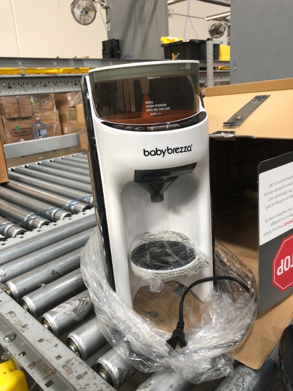 Photo 2 of Baby Brezza New and Improved Formula Pro Advanced Dispenser Machine