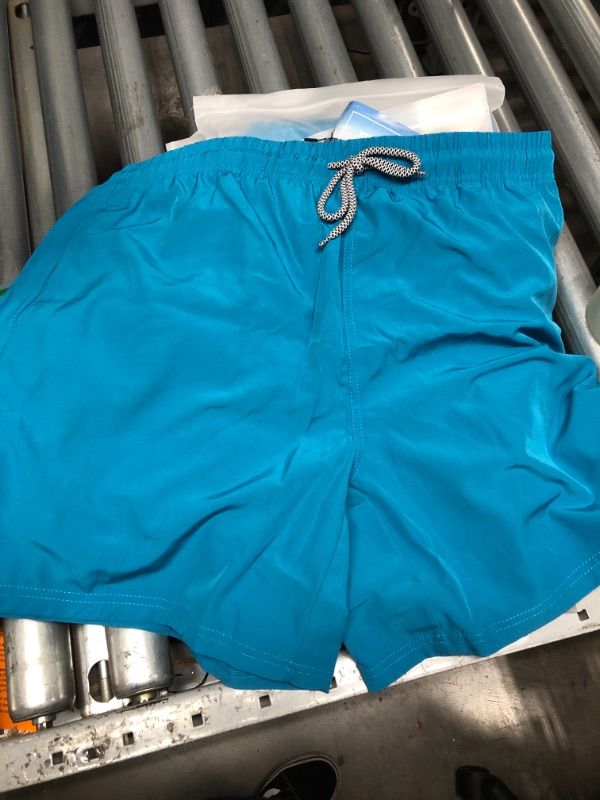 Photo 2 of Amazon Essentials Men's 7" Quick-Dry Swim Trunk size XL
