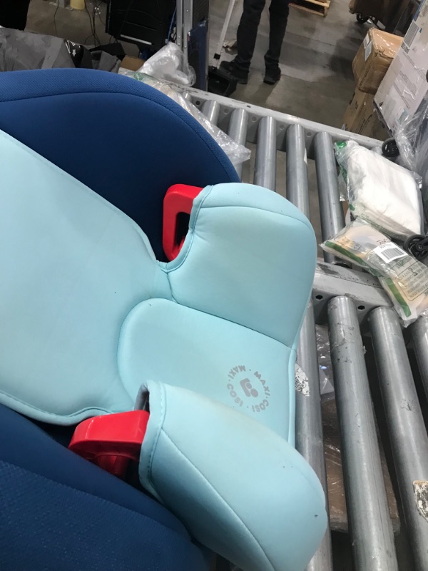 Photo 2 of **USED-NEEDS CLEANING**
Rodifix Sport Booster Car Seat