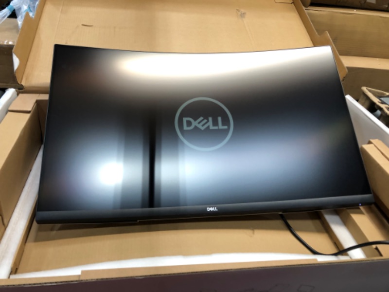 Photo 3 of Dell S3221QS 32 Inch Curved 4K UHD, VA Ultra-Thin Bezel Monitor, AMD FreeSync, HDMI, DisplayPort, Built in Speakers, VESA Certified, Silver
