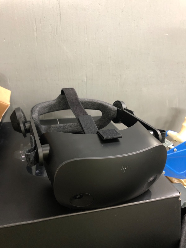 Photo 2 of 2022 Newest HP Reverb G2 Virtual Reality Headset