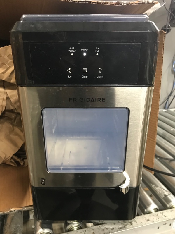 Photo 4 of ******DAMAGED*****   Frigidaire EFIC235-AMZ Countertop Crunchy Chewable Nugget Ice Maker, 44lbs per day, Self Cleaning Function