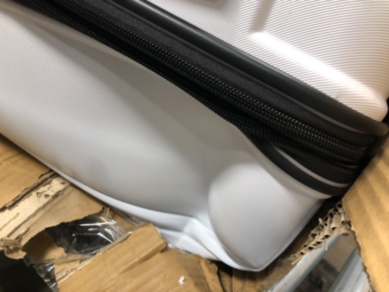 Photo 4 of Samsonite Omni 2 Hardside Expandable Luggage with Spinners, Birch White, 2-Piece Set (20/24) 2-Piece Set (20/24) Birch White
*damage to one corner of the bigger suitcase see pictures