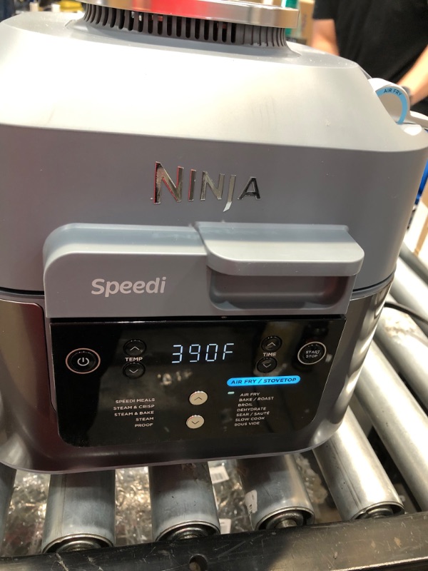 Photo 3 of **used-needs cleaning**
Ninja SF301 Speedi Rapid Cooker & Air Fryer, 6-Quart Capacity, 12-in-1 -13.8"D x 14.1"W x 12.4"H
