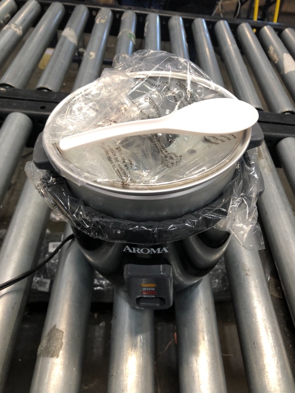 Photo 2 of 6-Cup Black Rice Cooker with Removable Steam Tray