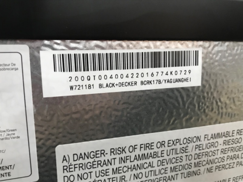 Photo 1 of ***PARTS ONLY*** BLACK+DECKER BCRK17B Compact Refrigerator Energy Star Single Door Mini Fridge with Freezer
**MAKES LOUD NOISE**