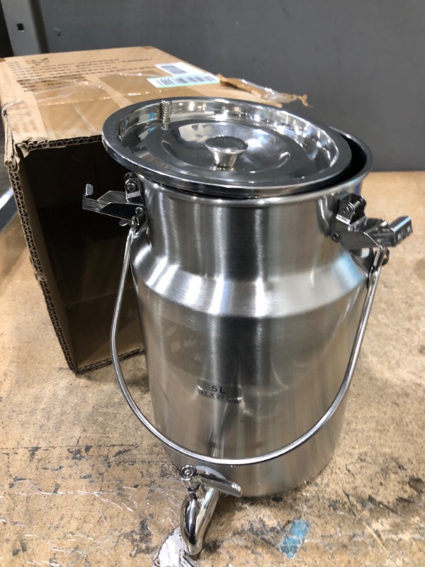 Photo 2 of 304 Stainless Steel Milk Can with Spigot 1.3 Gallon 5 Liter Metal Water Beverage Drink Dispenser Milk Pail Bucket for Milk Wine Oil
